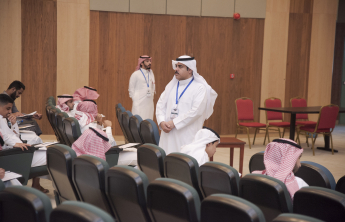 نجاح عمادة الموارد البشرية في إدارة المسابقات الوظيفية
